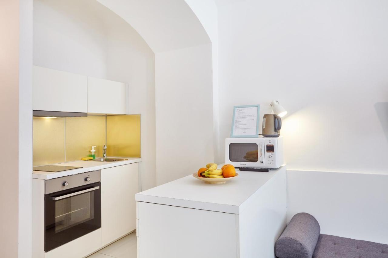 Prague Friendly Apartments In Prag Exteriör bild