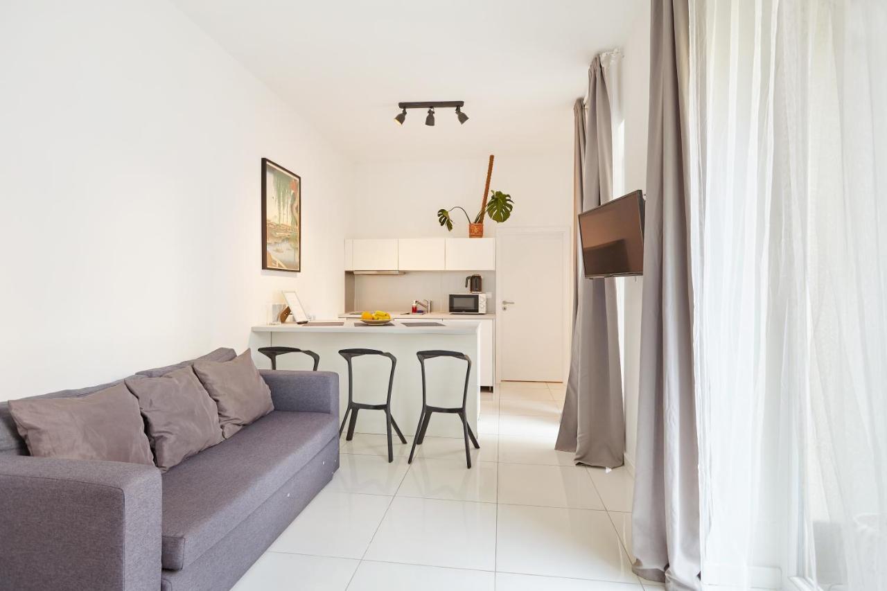 Prague Friendly Apartments In Prag Exteriör bild