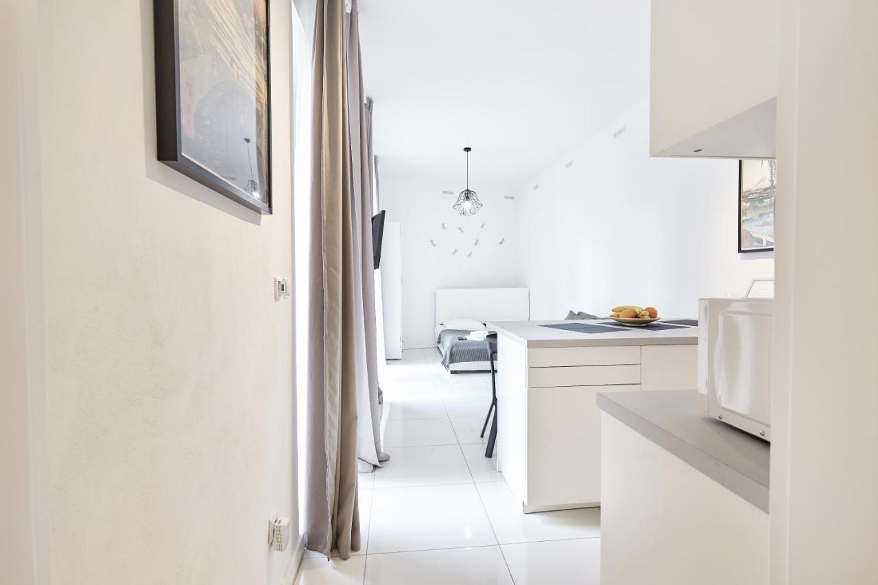 Prague Friendly Apartments In Prag Exteriör bild