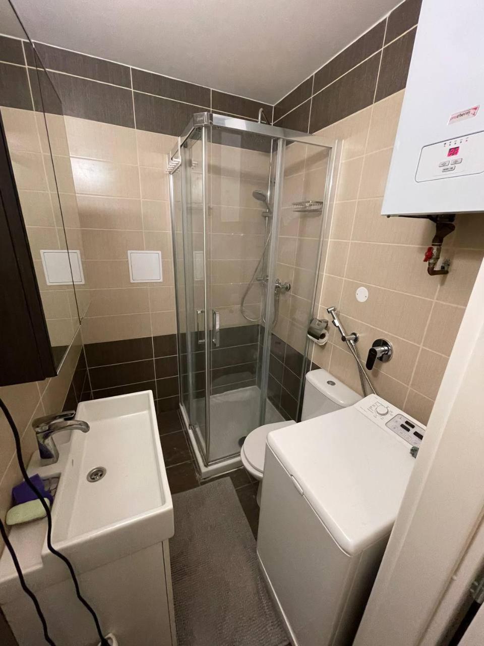 Prague Friendly Apartments In Prag Exteriör bild