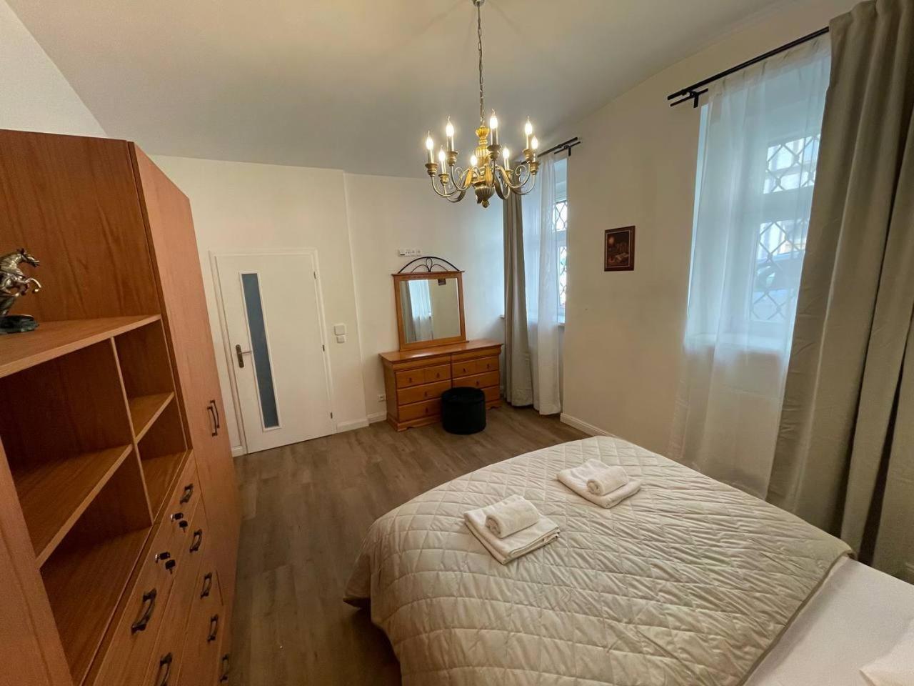 Prague Friendly Apartments In Prag Exteriör bild