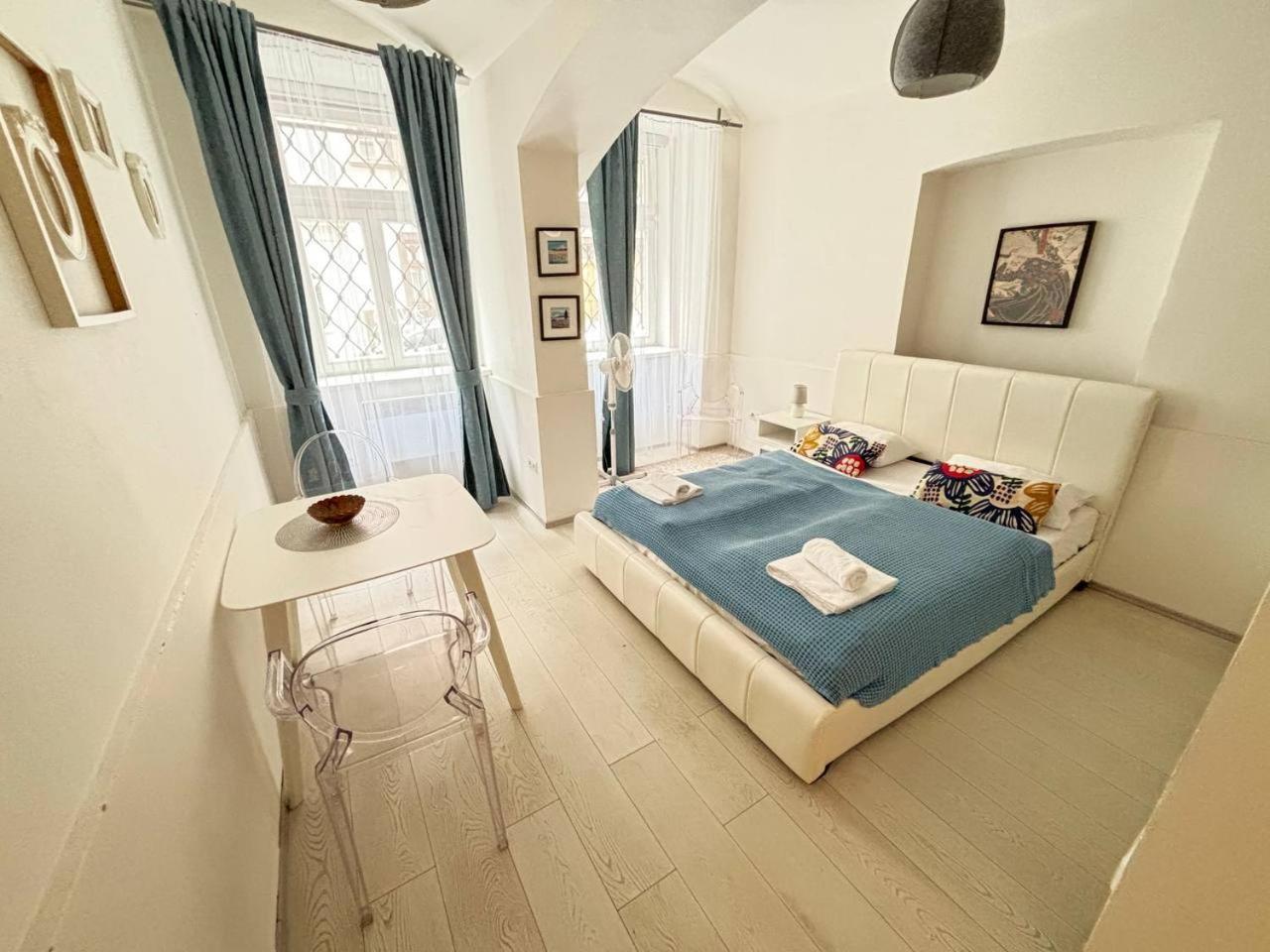 Prague Friendly Apartments In Prag Exteriör bild