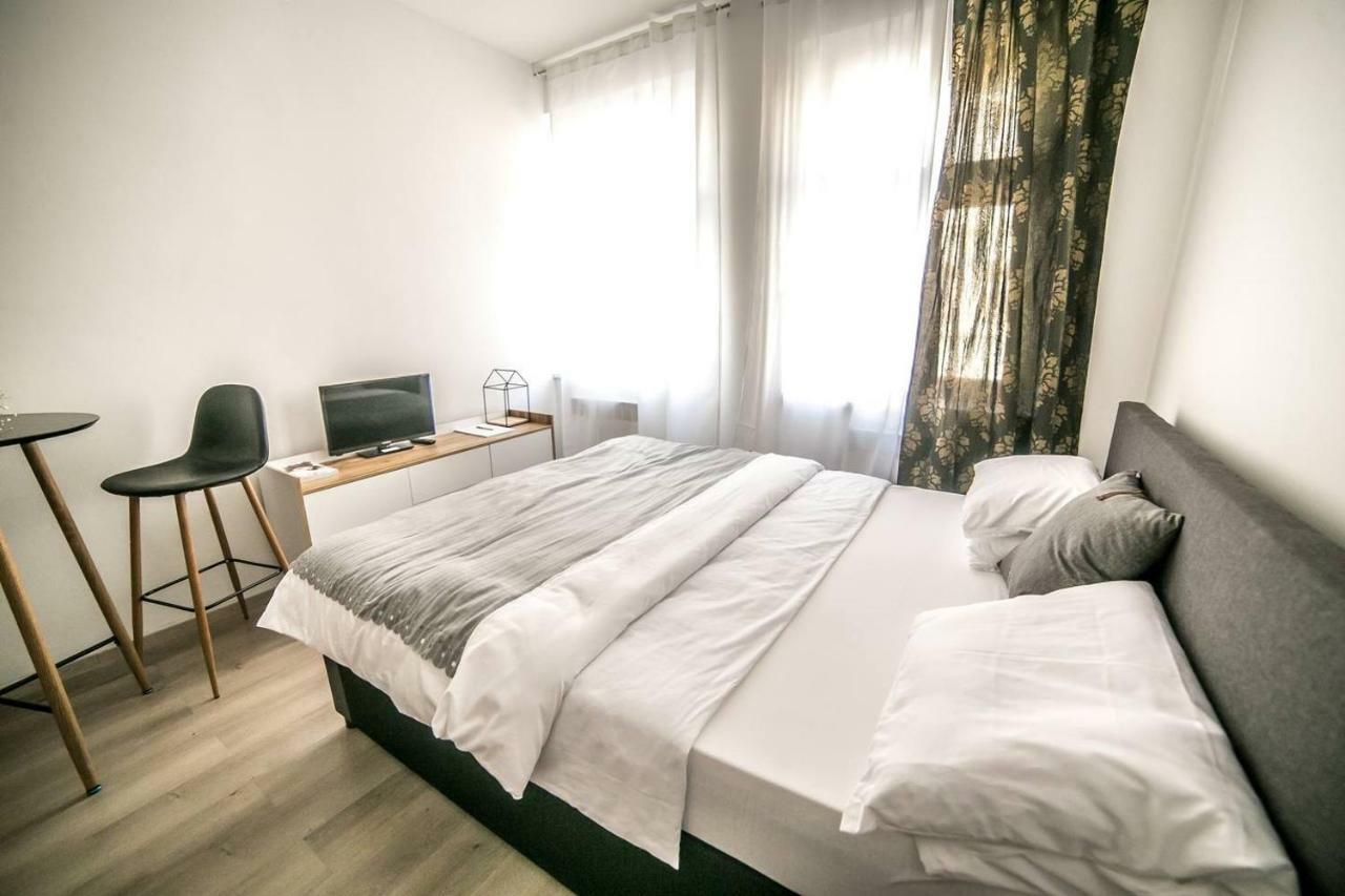 Prague Friendly Apartments In Prag Exteriör bild