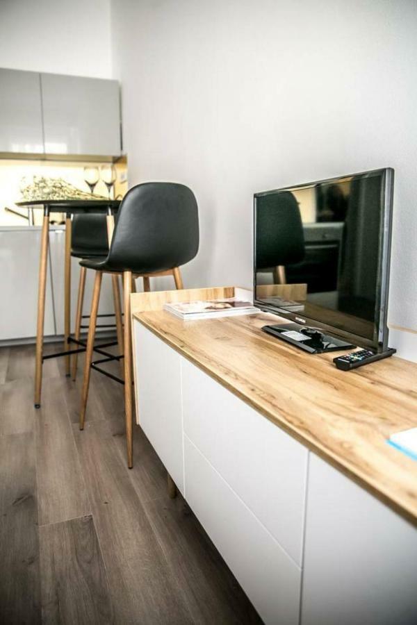 Prague Friendly Apartments In Prag Exteriör bild